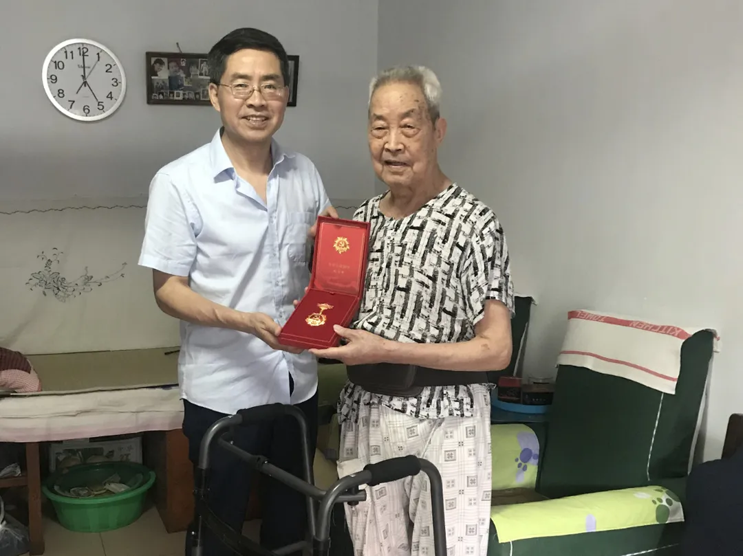 文章附圖